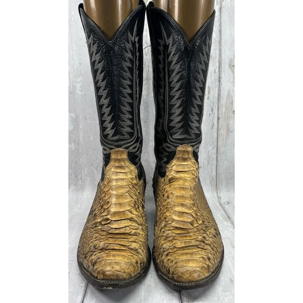 Cowtown vintage python